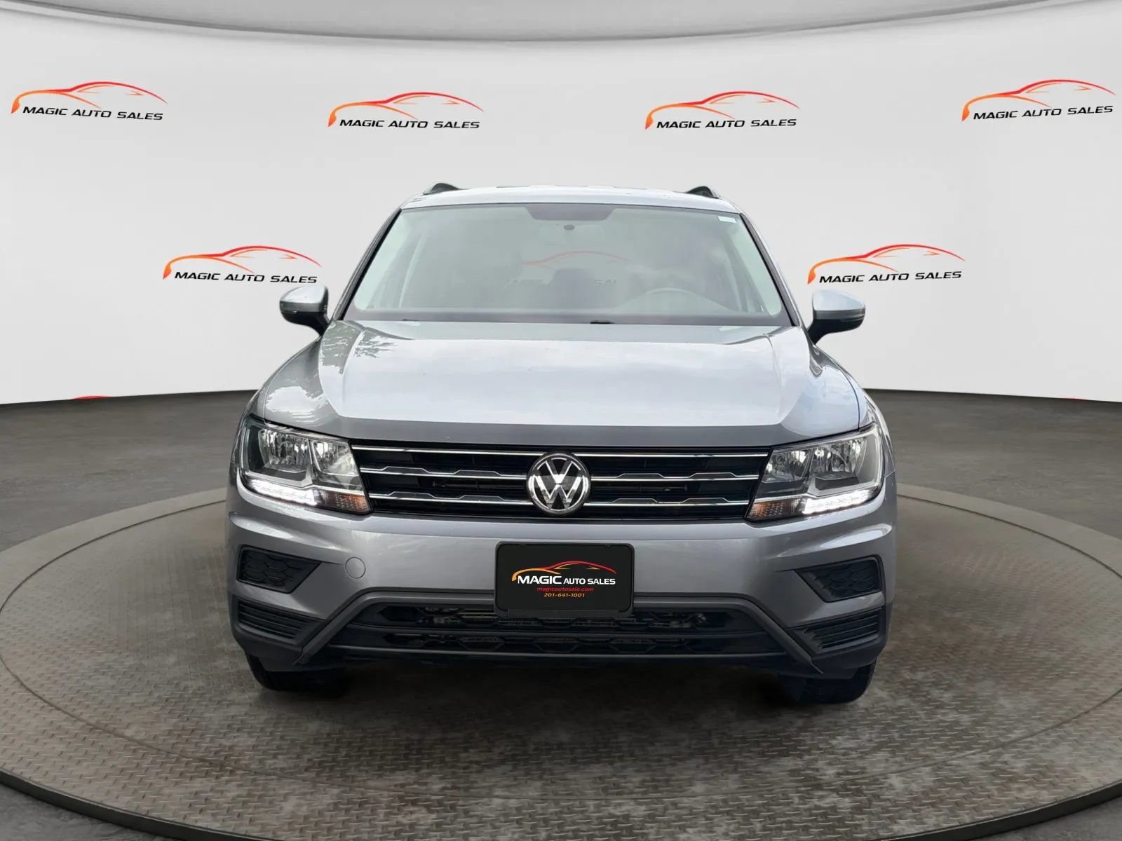 Used 2020 Volkswagen Tiguan S w/ 3rd Row Seat Package AWD/4WD image 3