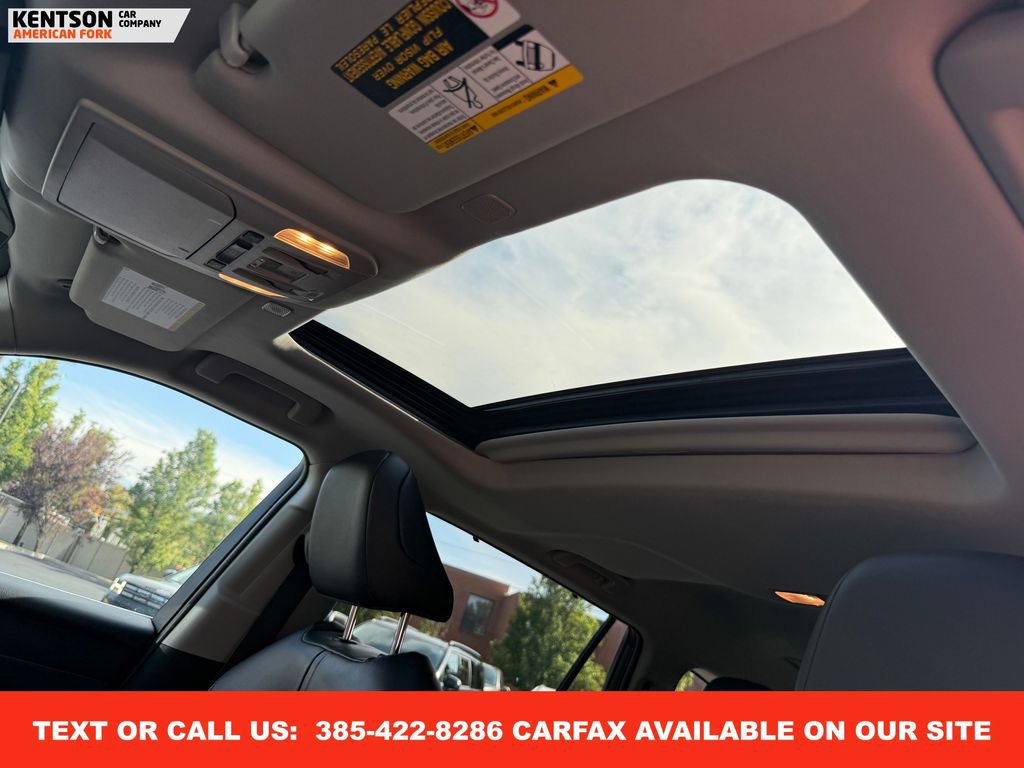 Used 2025 Toyota Highlander XLE image 34