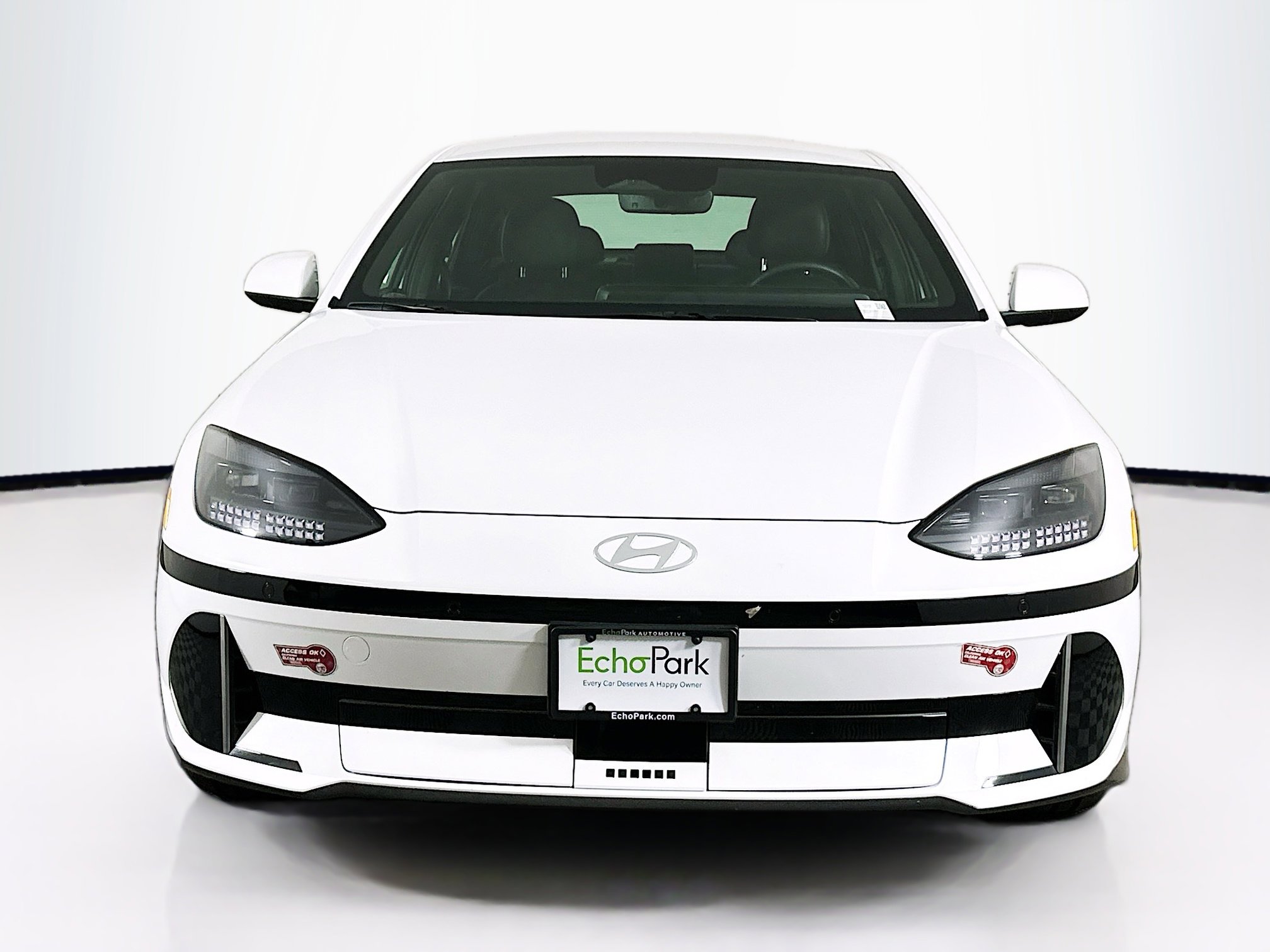 Used 2024 Hyundai Ioniq 6 Limited RWD image 2