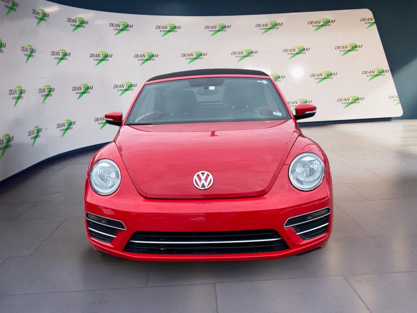 Used 2019 Volkswagen Beetle 2.0T S FWD image 6