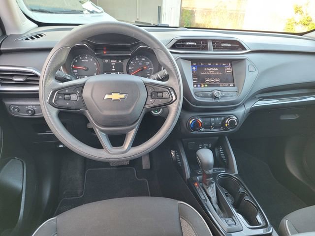 Used 2023 Chevrolet TrailBlazer LT FWD image 19