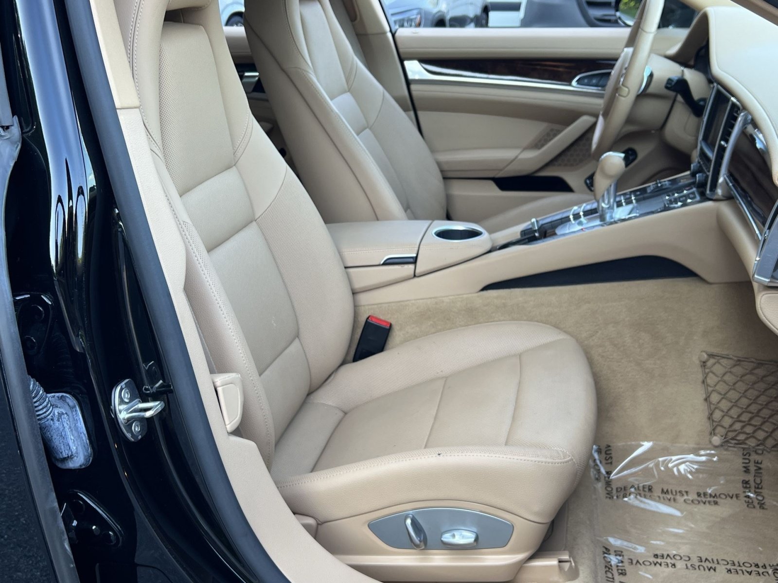Used 2014 Porsche Panamera 4 AWD/4WD image 33