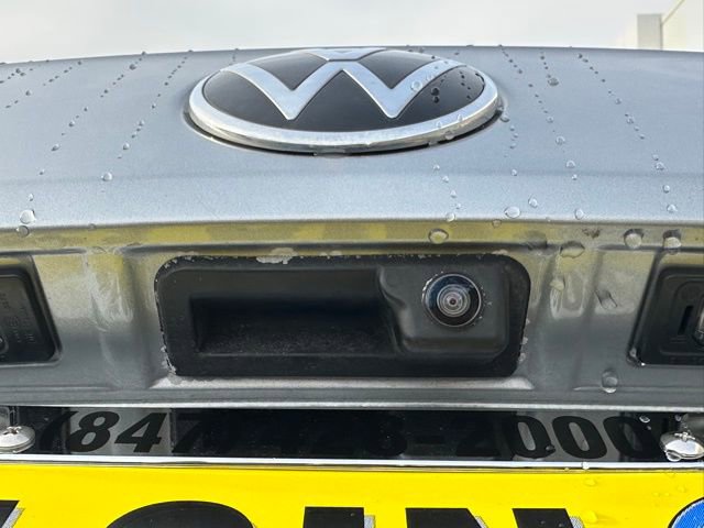 Certified 2023 Volkswagen Taos SE w/ Panoramic Sunroof Package image 15