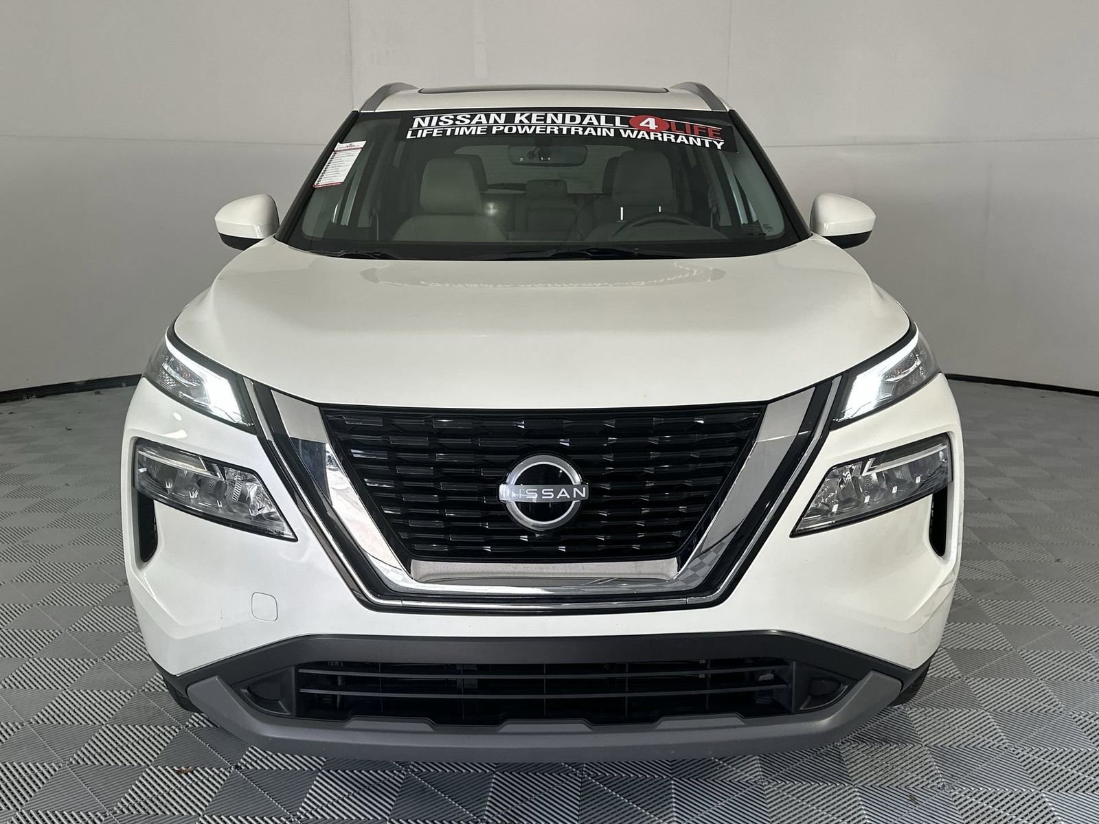 Certified 2023 Nissan Rogue SV w/ SV Premium B Package image 3