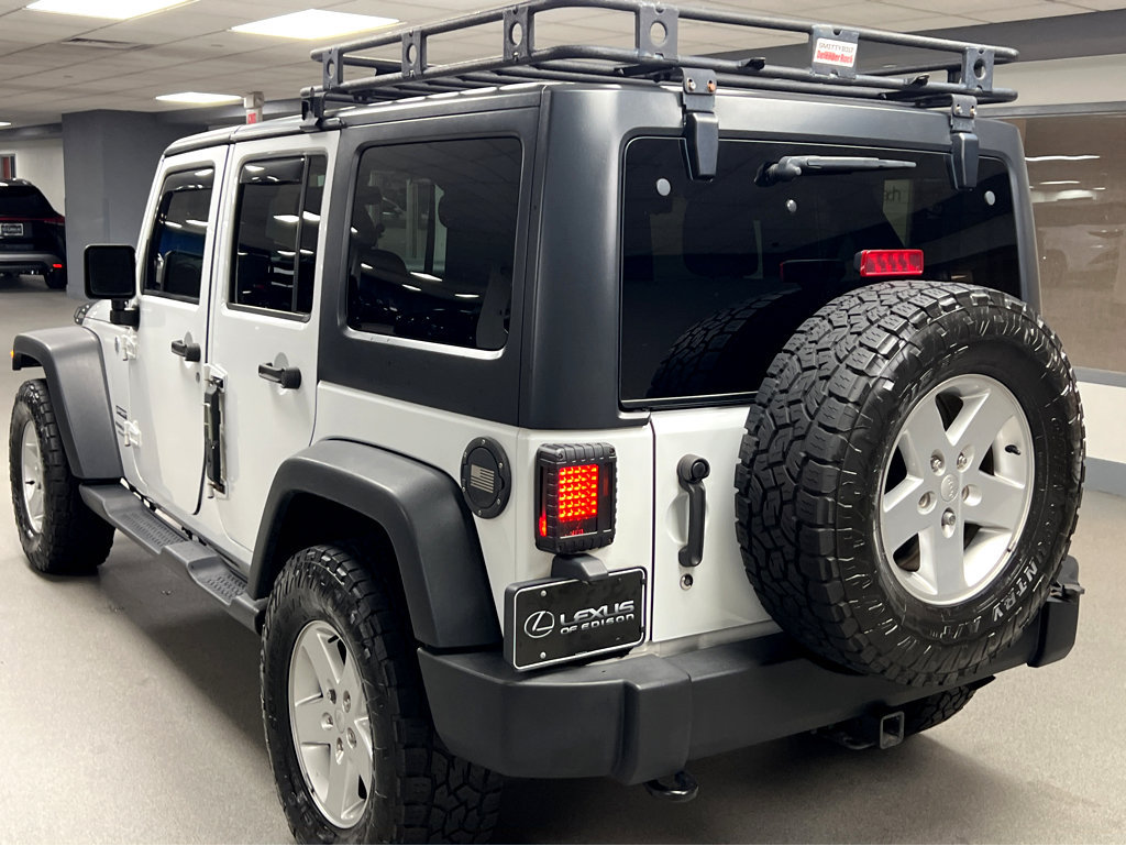 Used 2018 Jeep Wrangler Unlimited Sport S AWD/4WD image 5