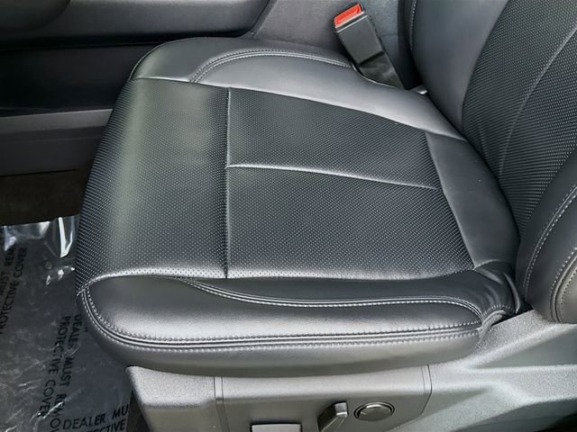 Used 2024 Ford Expedition Max XLT image 19