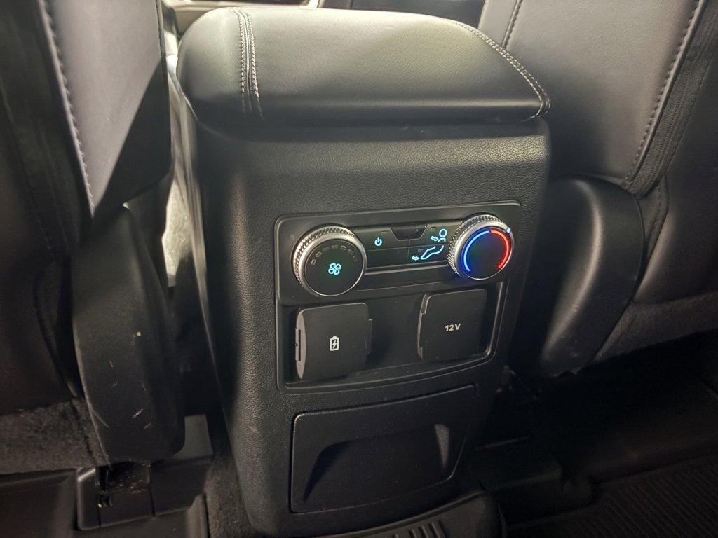 Used 2022 Ford Explorer XLT w/ Equipment Group 202A image 21