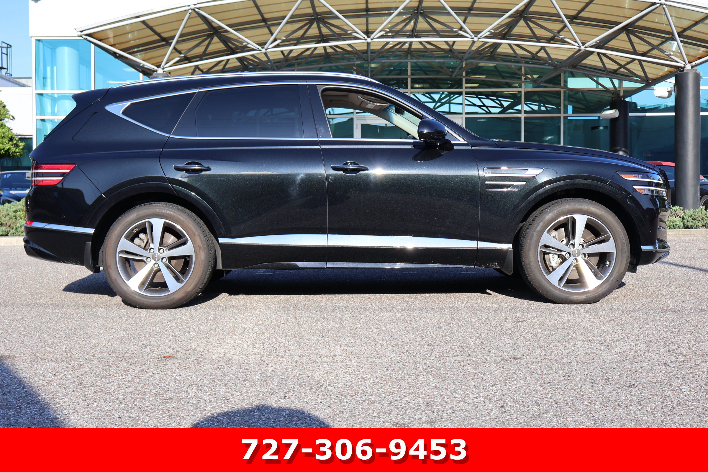 Used 2022 Genesis GV80 3.5T w/ Advanced Package 06 AWD/4WD image 11