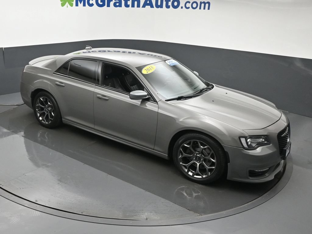 Used 2018 Chrysler 300 S w/ S Model Appearance Package RWD image 3