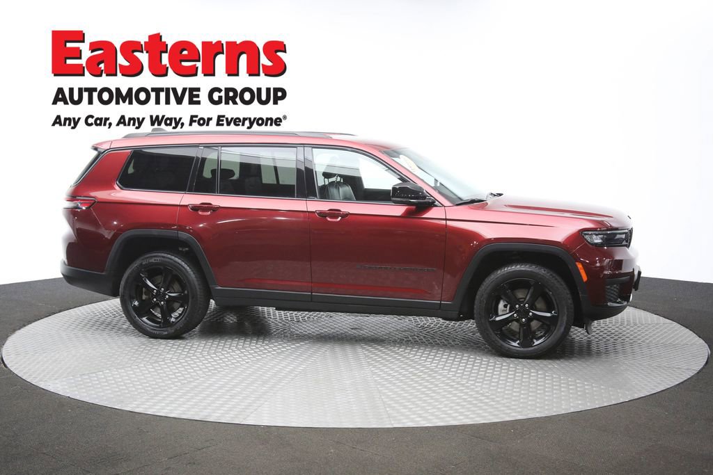 Used 2023 Jeep Grand Cherokee L Laredo image 46