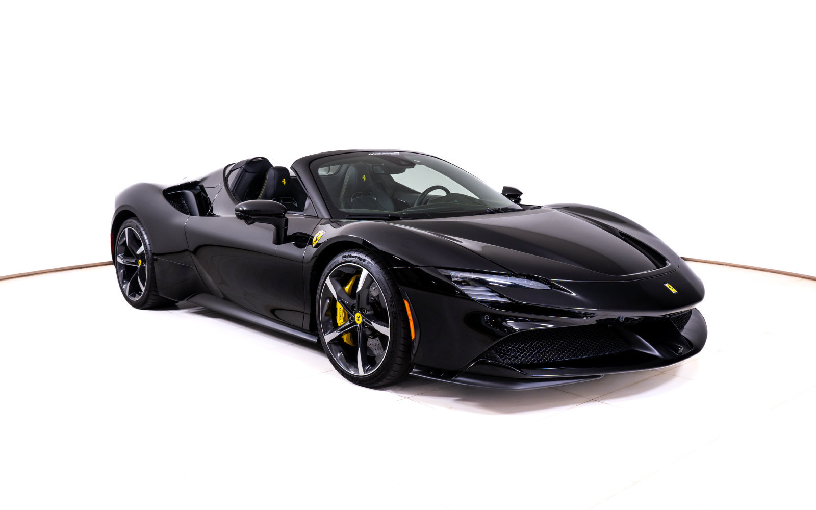 Used 2022 Ferrari SF90 Spider AWD/4WD image 9