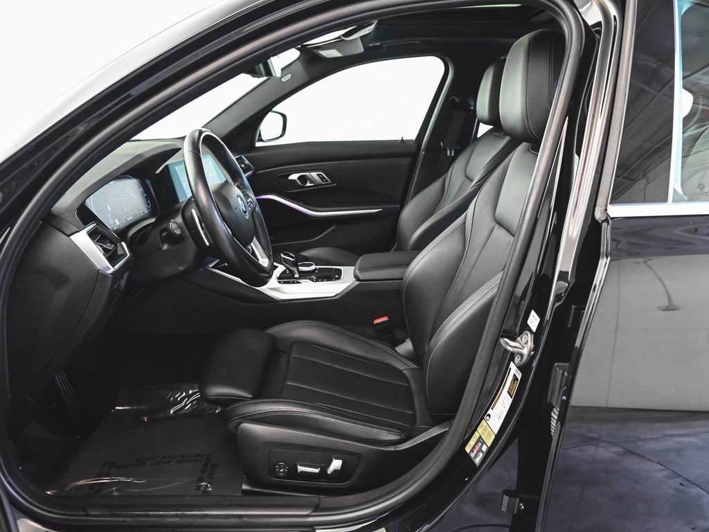 Used 2022 BMW 330e xDrive image 32