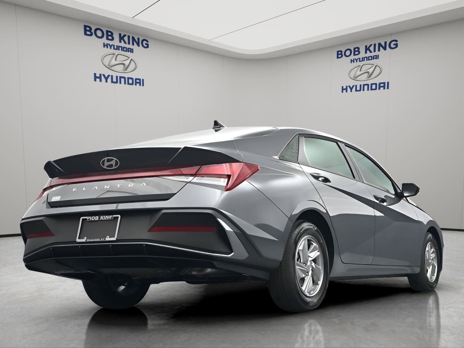 New 2026 Hyundai Elantra SE image 24