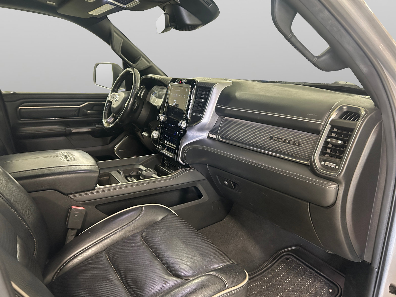 Used 2019 RAM 1500 Limited RWD image 24