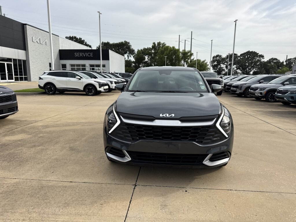 Certified 2024 Kia Sportage LX FWD image 8