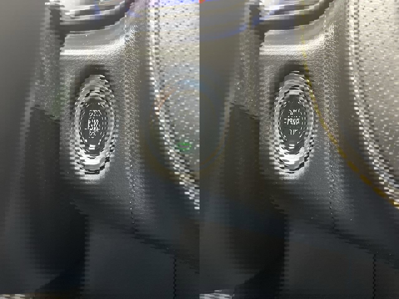 Certified 2024 Chevrolet Suburban Premier w/ Premium Package image 24