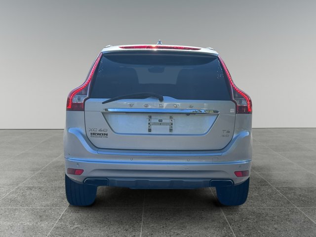 Used 2017 Volvo XC60 T6 Inscription w/ Preferred Option Package AWD/4WD image 4