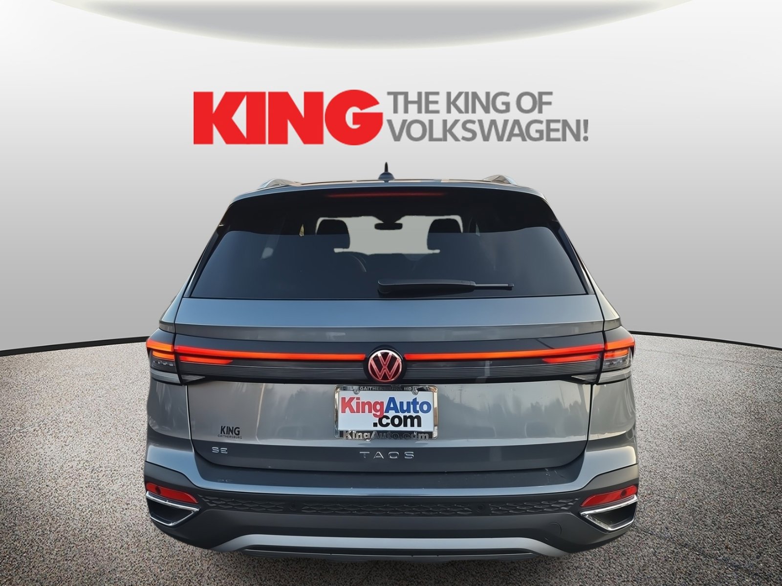 New 2026 Volkswagen Taos SE image 4