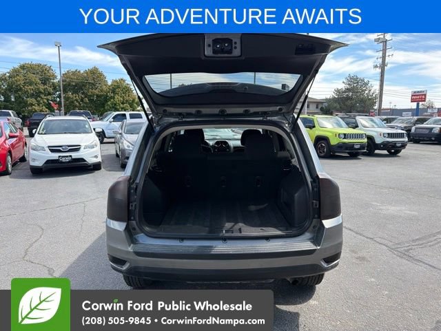 Used 2014 Jeep Compass Sport FWD image 29