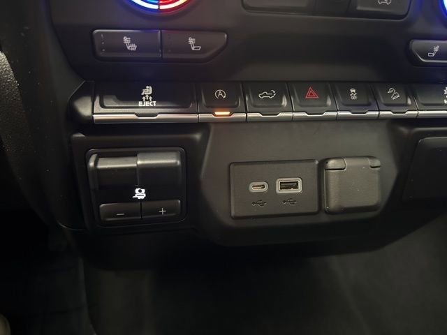 Used 2021 Chevrolet Silverado 1500 RST image 46