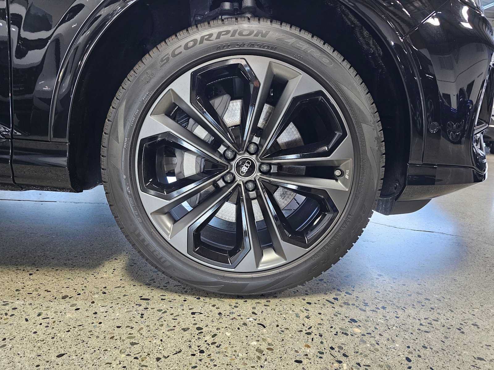 New 2026 Audi Q7 Premium Plus AWD/4WD image 9