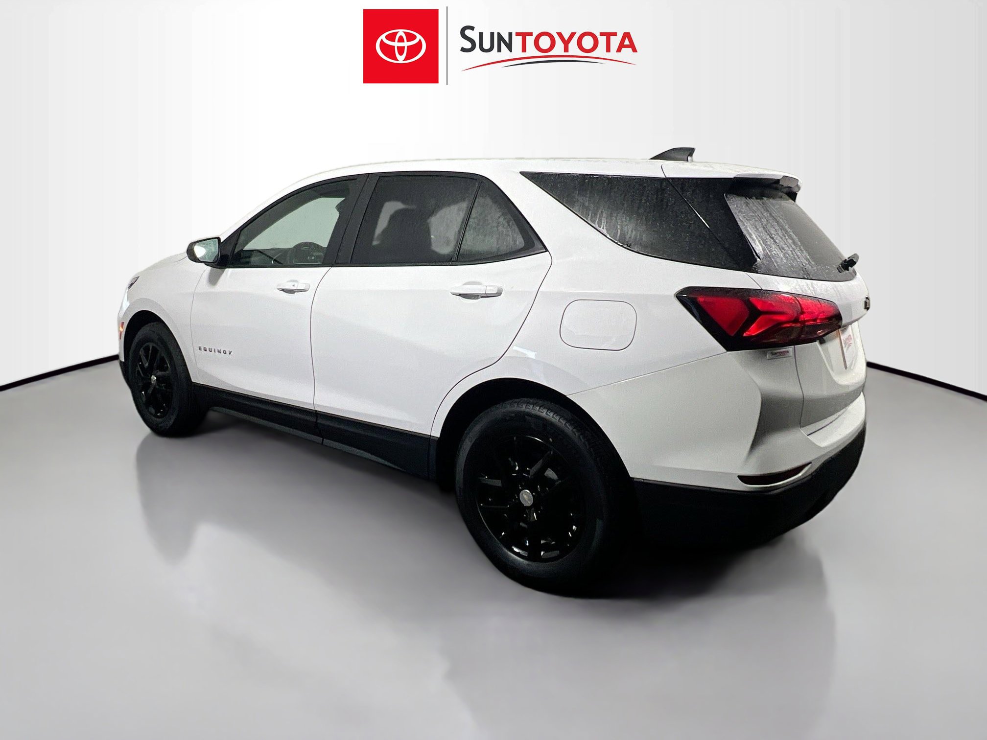 Used 2023 Chevrolet Equinox LS w/ LS Convenience Package image 6