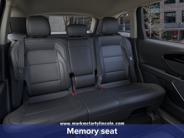 New 2026 Lincoln Nautilus Premier AWD/4WD image 13