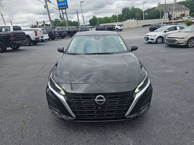 Used 2025 Nissan Altima 2.5 SV FWD image 3