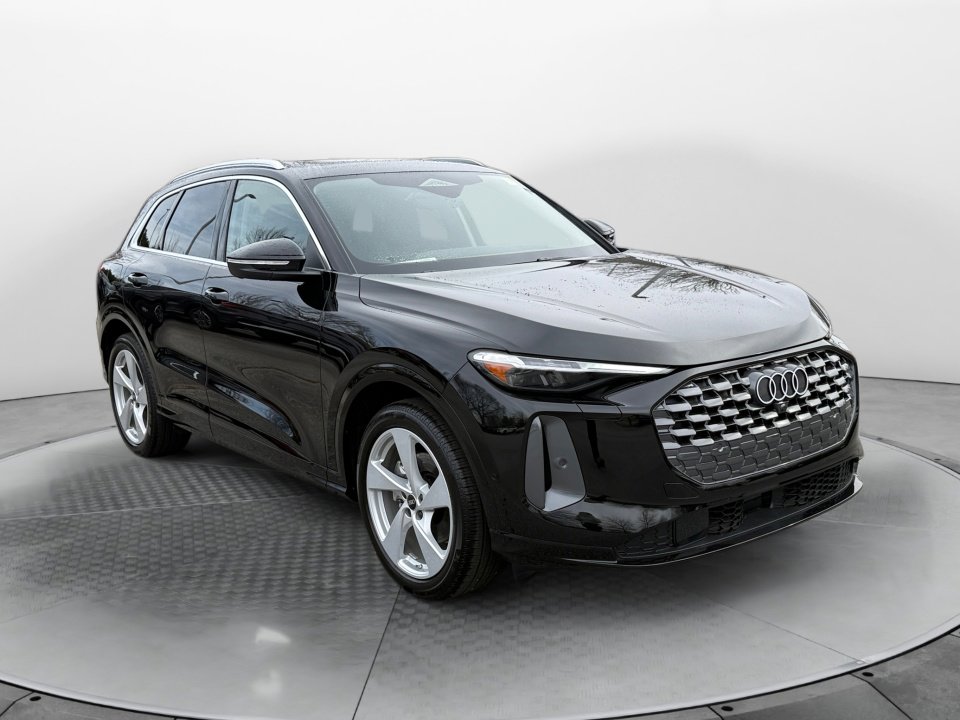 New 2025 Audi Q5 Prestige