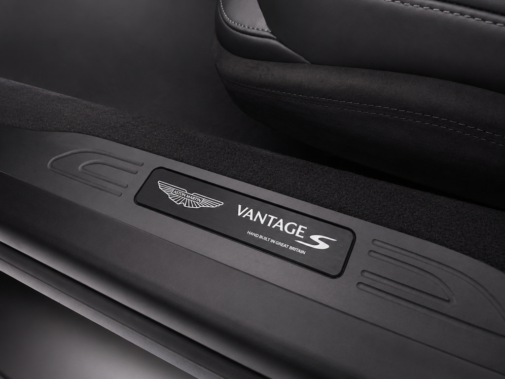 New 2026 Aston Martin V8 Vantage S RWD image 11