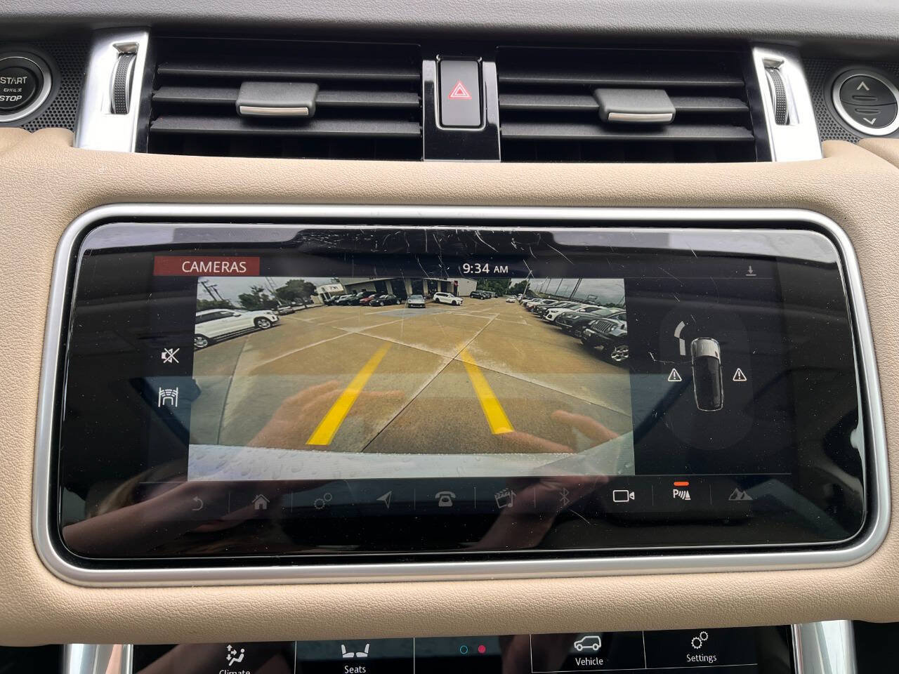 Used 2018 Land Rover Range Rover Sport HSE AWD/4WD image 13