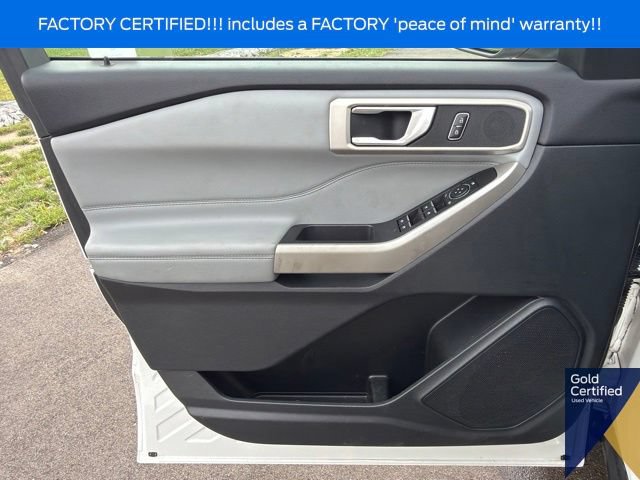 Used 2023 Ford Explorer XLT w/ Equipment Group 202A AWD/4WD image 29