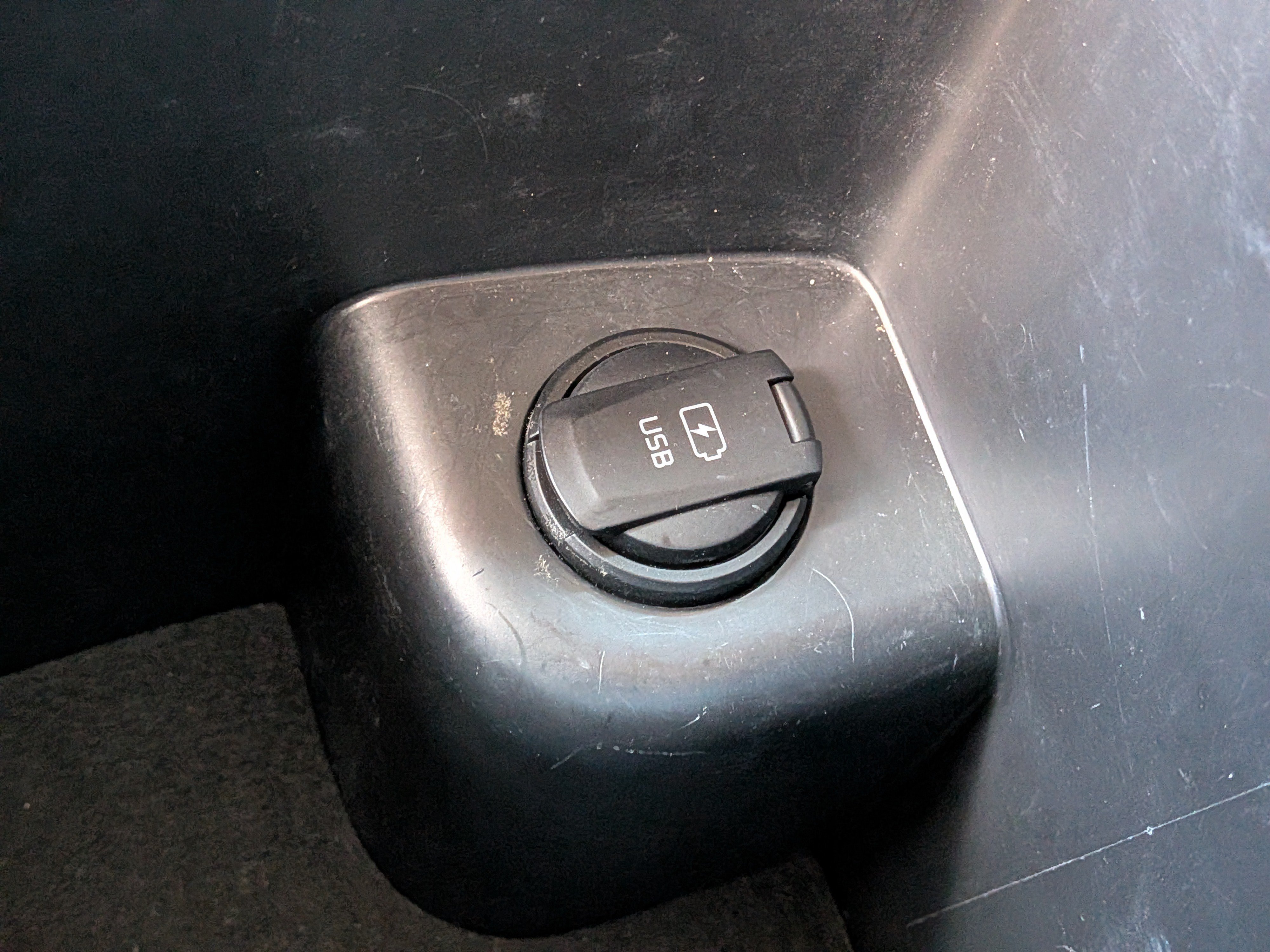 Used 2020 Kia Sorento S FWD image 31