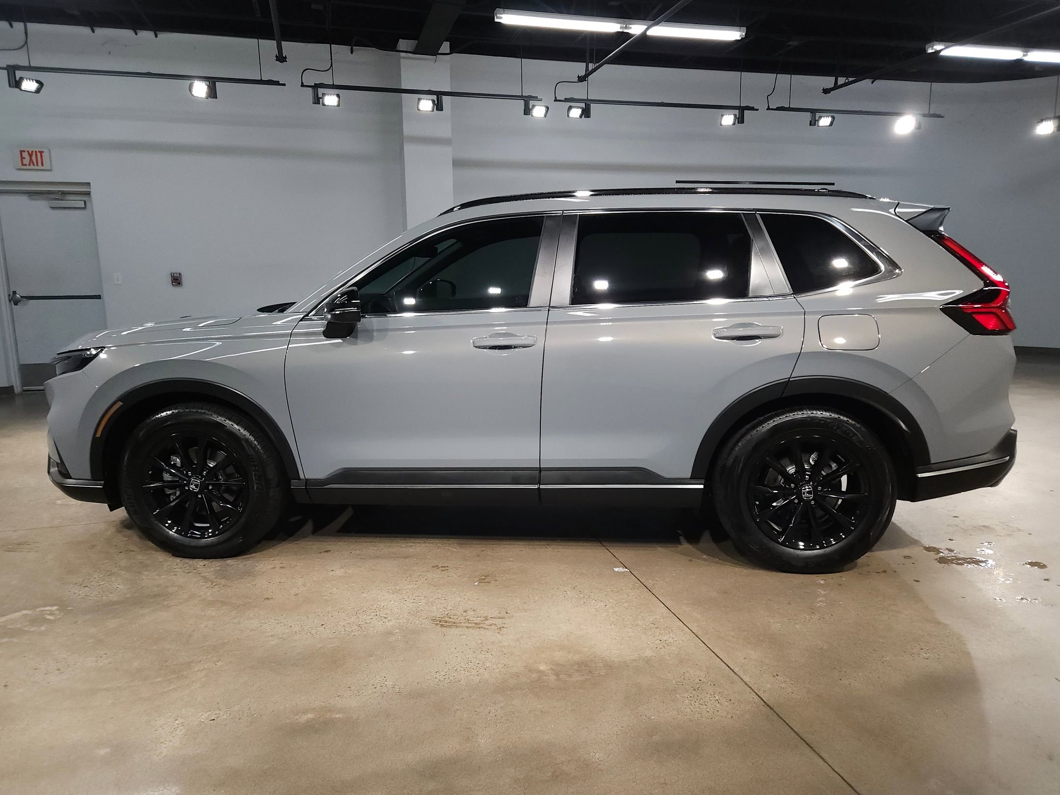 Used 2025 Honda CR-V Sport-L image 4