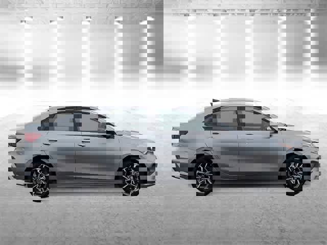 Used 2024 Kia Forte LXS image 9