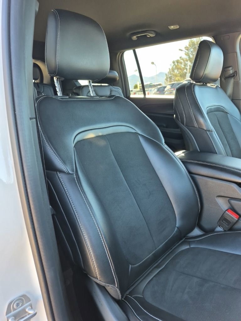 Used 2023 Jeep Grand Cherokee L Altitude AWD/4WD image 30