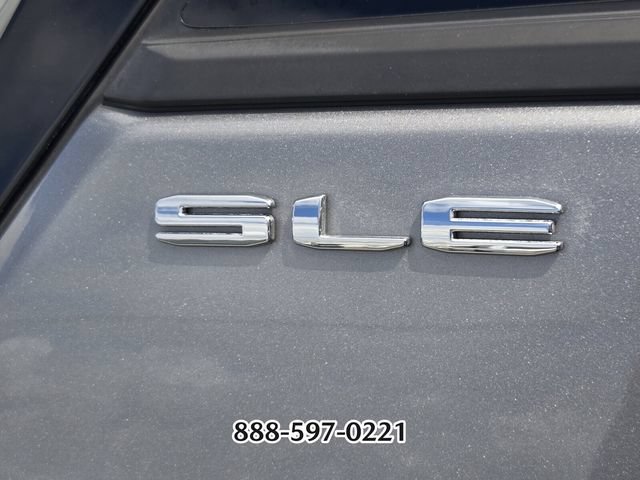 Used 2024 GMC Terrain SLE FWD image 17