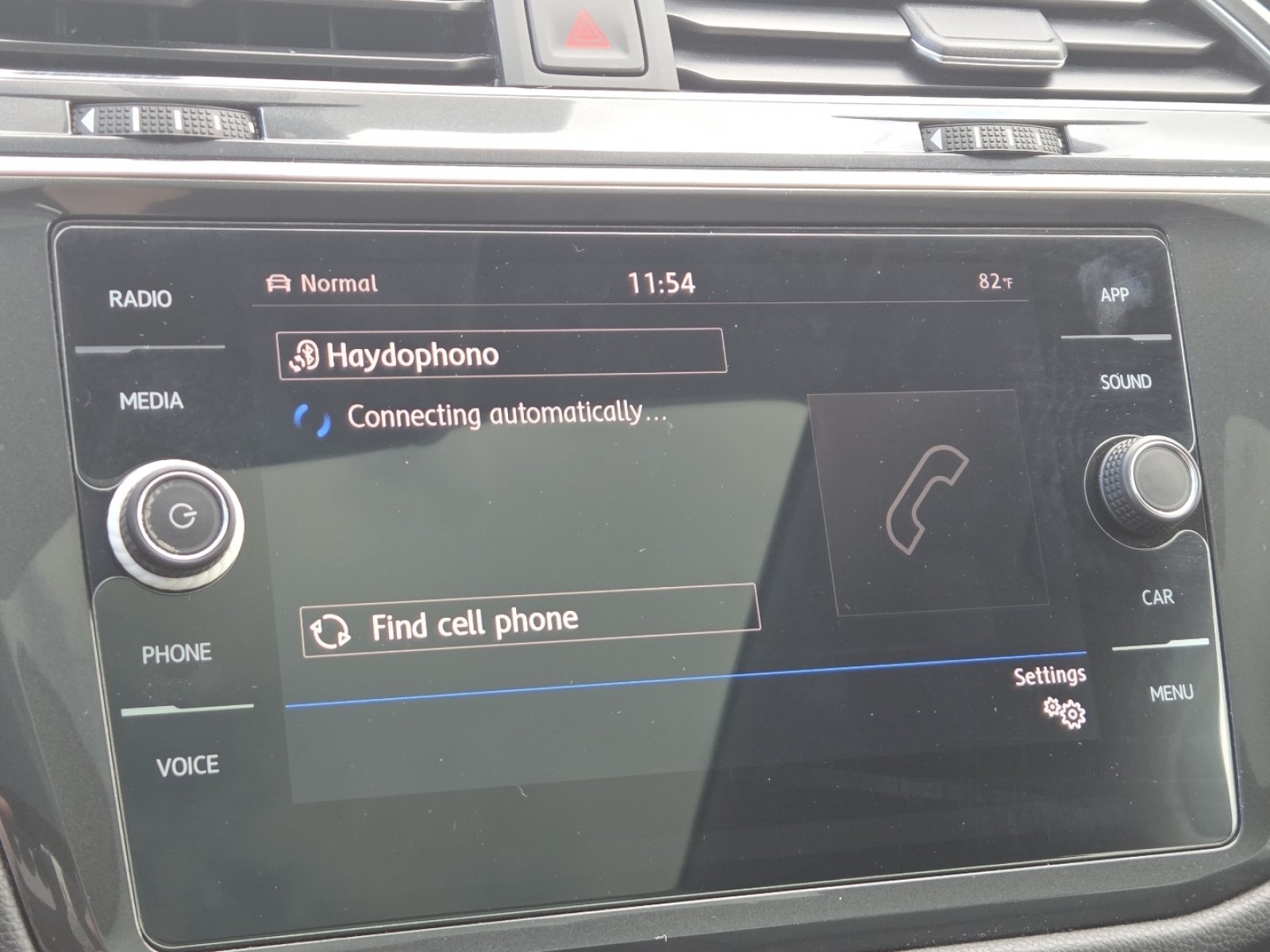 Used 2019 Volkswagen Tiguan SE w/ Panoramic Sunroof Package AWD/4WD image 26