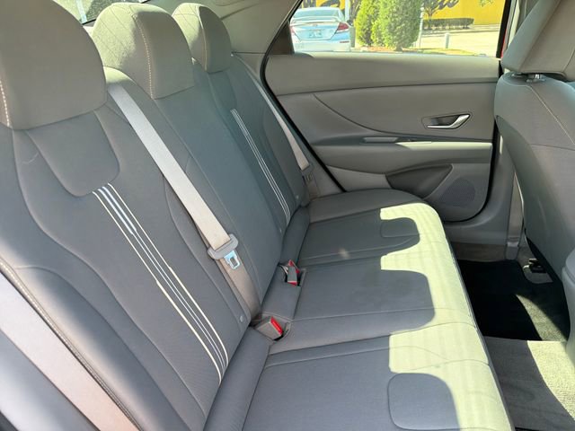 Used 2023 Hyundai Elantra Blue FWD image 24