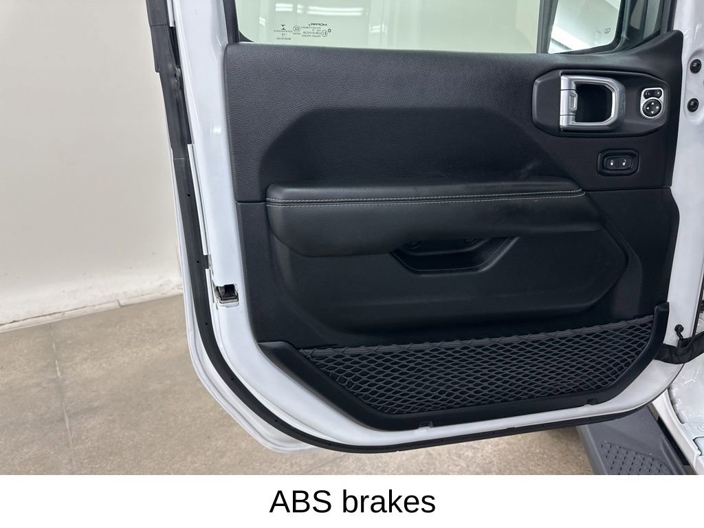 Used 2020 Jeep Gladiator Overland image 31