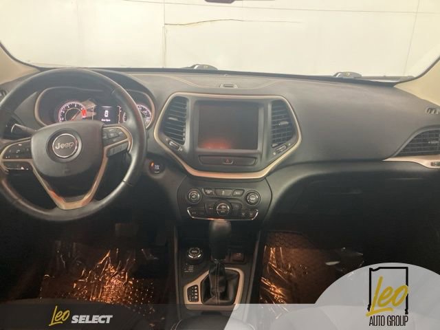 Used 2016 Jeep Cherokee Latitude w/ Comfort/Convenience Group image 19