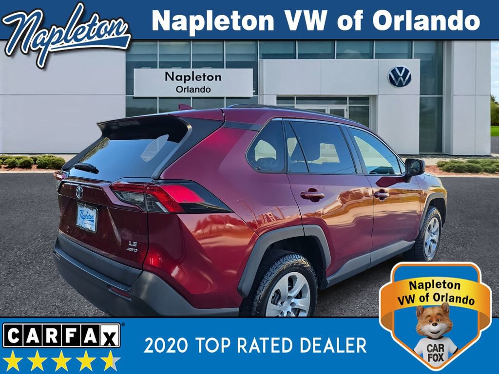 Used 2019 Toyota RAV4 LE image 4