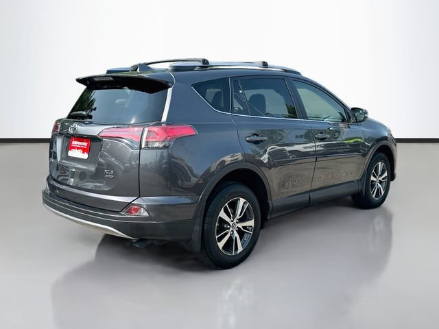 Used 2017 Toyota RAV4 XLE w/ Carpet Mat Package AWD/4WD image 6