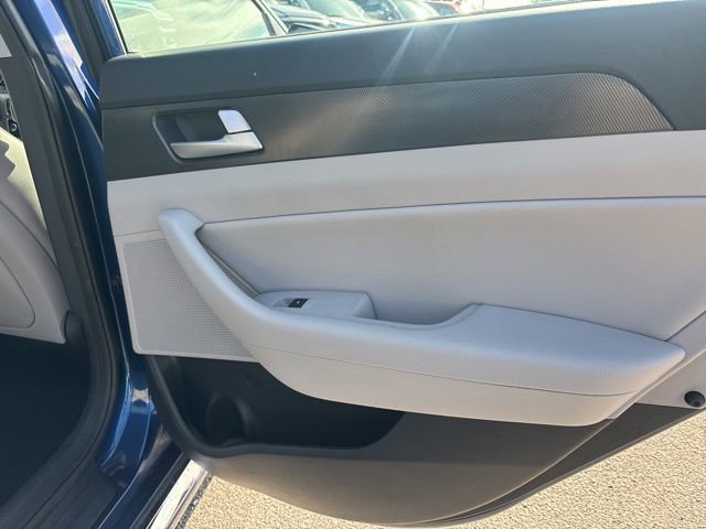 Used 2017 Hyundai Sonata Sport w/ Value Edition Package 02 FWD image 11