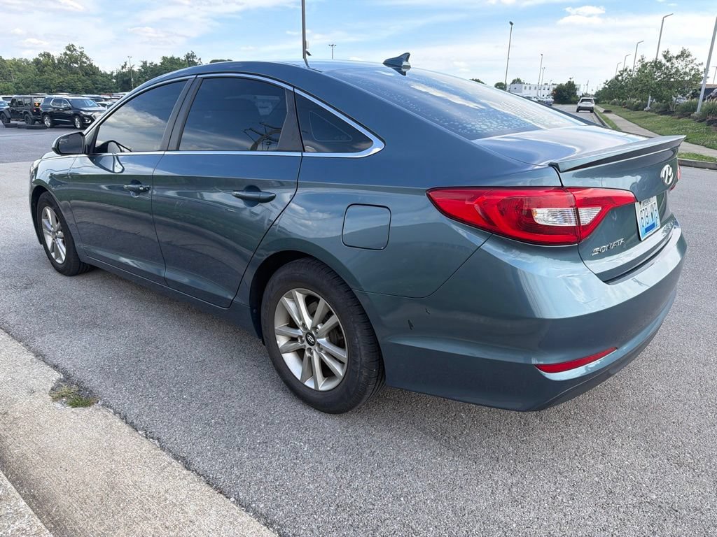 Used 2016 Hyundai Sonata SE FWD image 4
