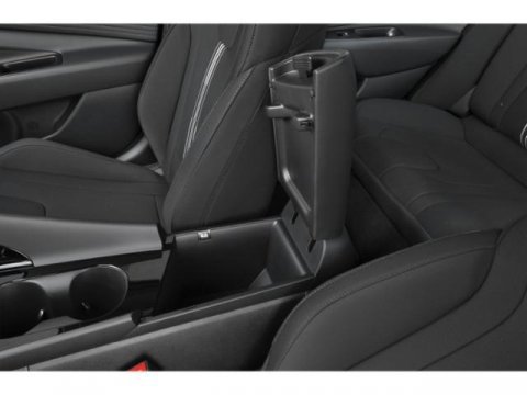 Certified 2025 Hyundai Elantra SEL image 16