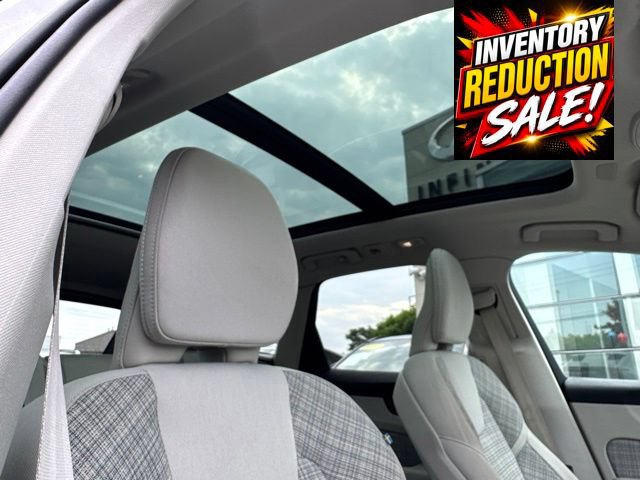 Used 2022 Volvo XC60 B5 Momentum AWD/4WD image 29