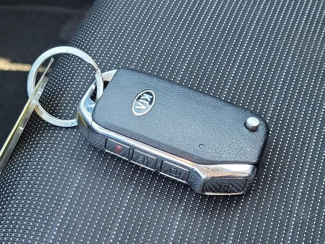 Certified 2019 Kia Forte S image 29