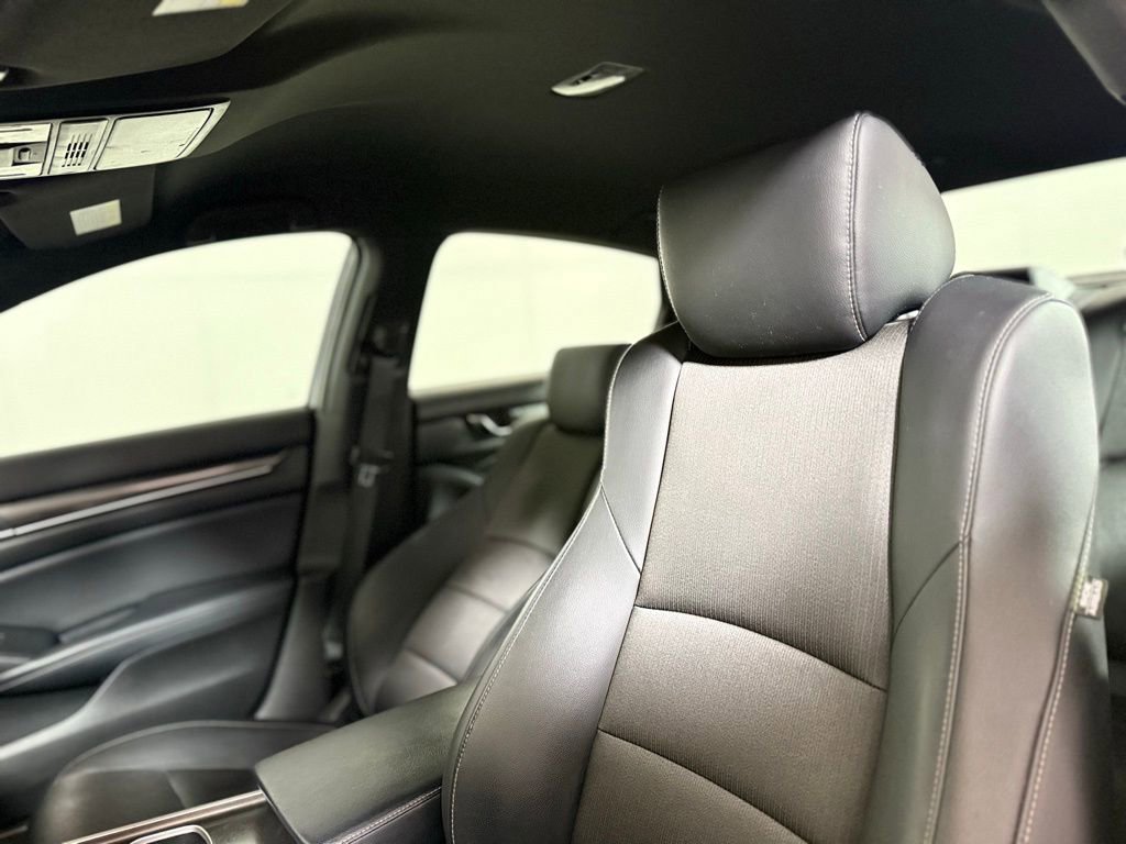 Used 2018 Honda Accord Sport image 20