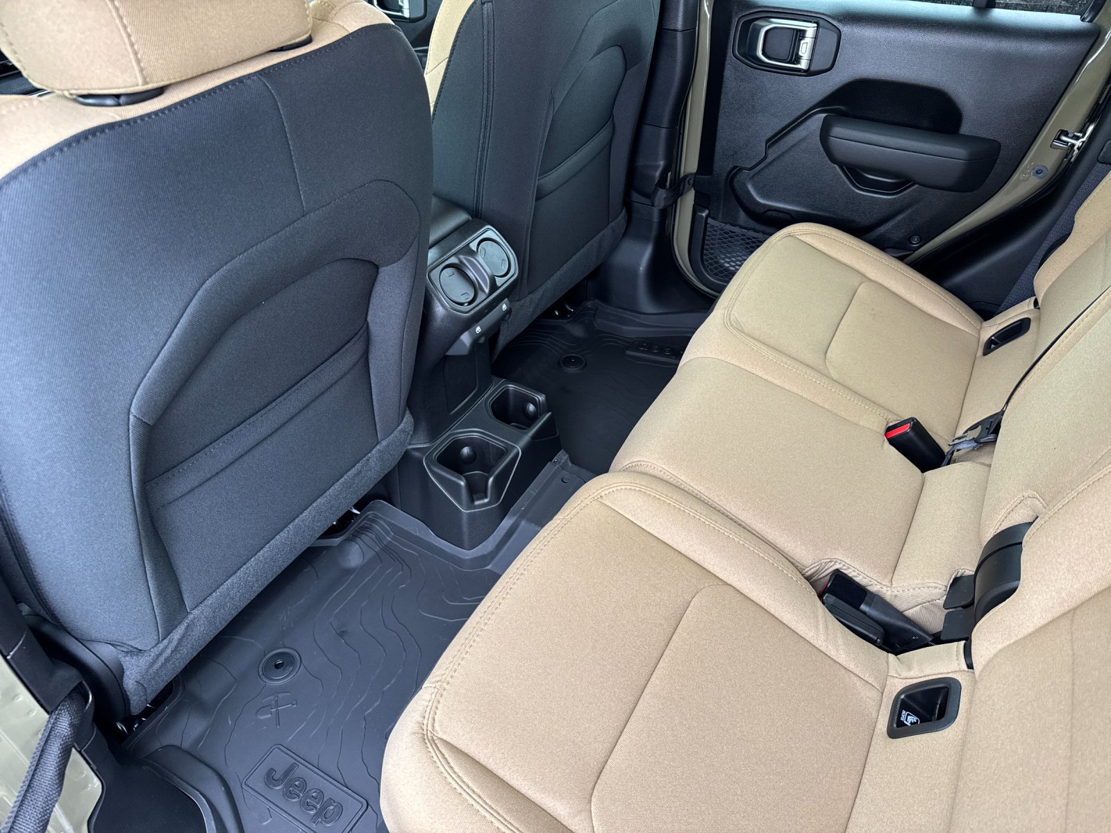 New 2026 Jeep Gladiator Willys AWD/4WD image 12